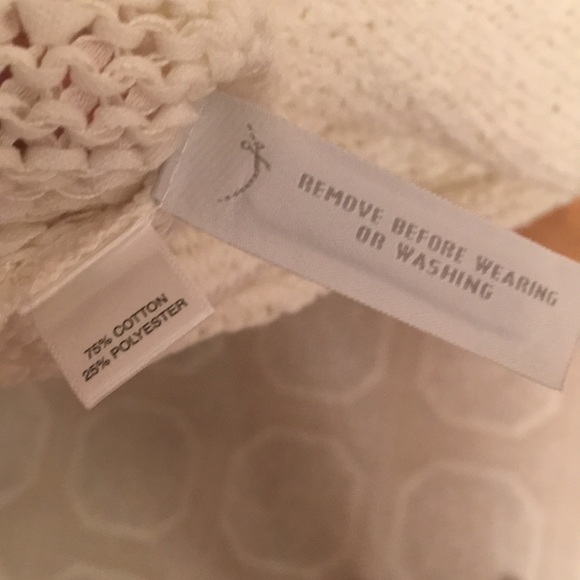 Super cute white Ann Taylor sweater - Picture 4 of 5